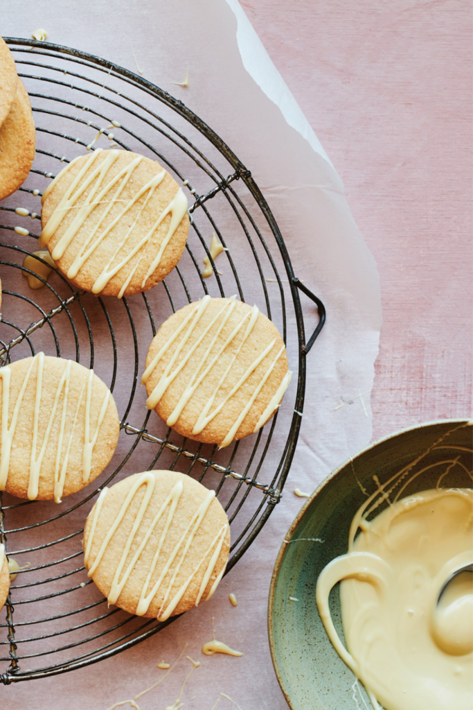 Mary Berry Posh White Chocolate Shortbread Biscuits