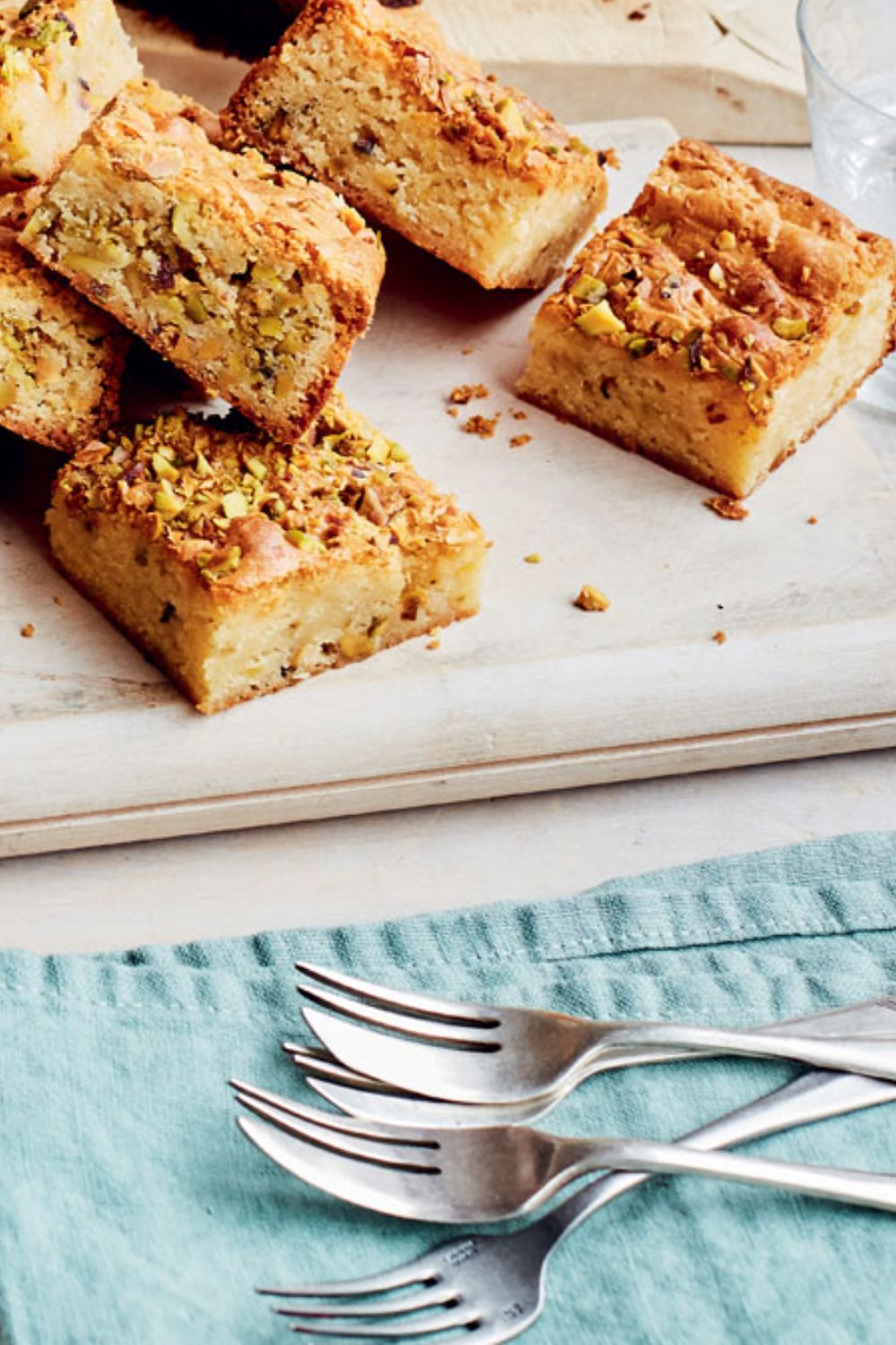 Mary Berry White Chocolate and Pistachio Blondies