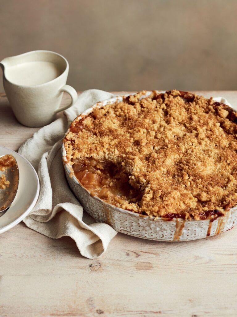 Mary Berry Apple Crumble