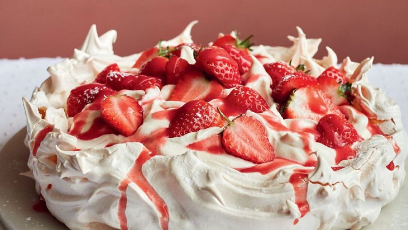 Mary Berry Strawberry Pavlova