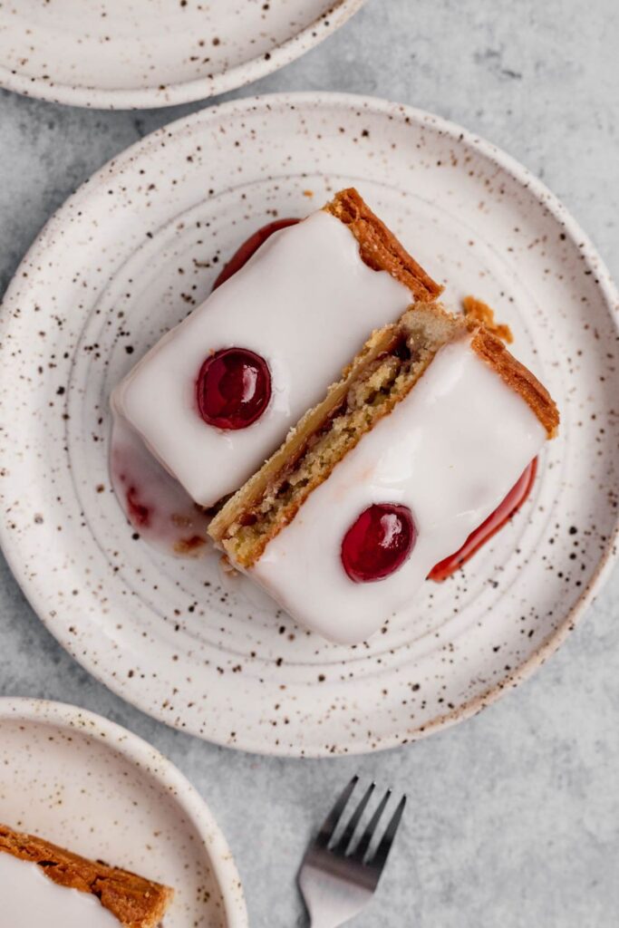 Mary Berry Cherry Traybake