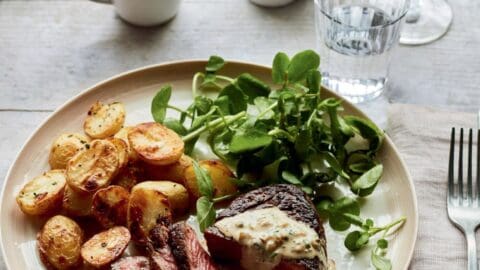 Mary Berry Fillet Steak With Peppercorn Sauce - Mary Berry Recipes