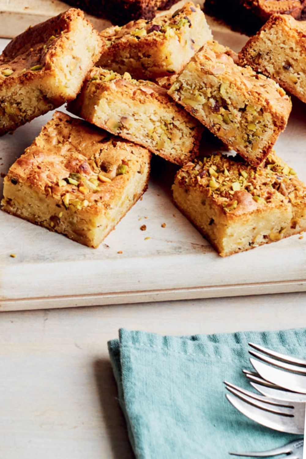 Mary Berry White Chocolate and Pistachio Blondies