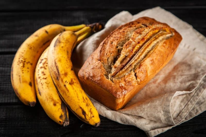 Mary Berry Banana Bread – Comforting, Foolproof, and Perfect for Overripe Bananas