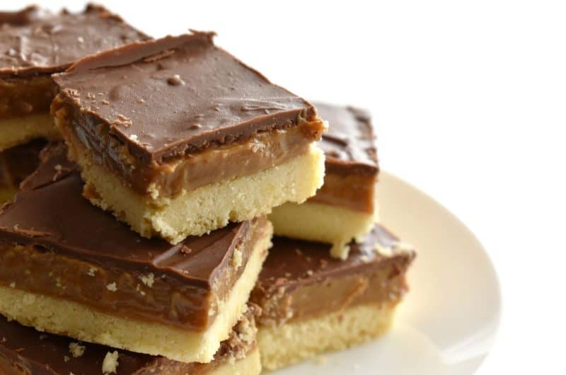 Mary Berry Caramel Shortbread – Buttery, Gooey, and Foolproof