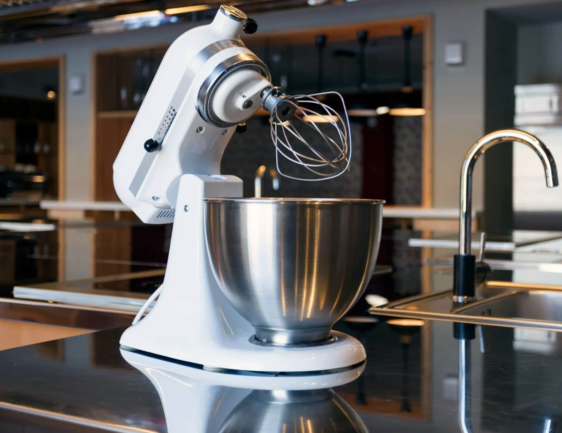 KitchenAid Artisan Stand Mixer Review (2025 Update) – Is It Worth ...