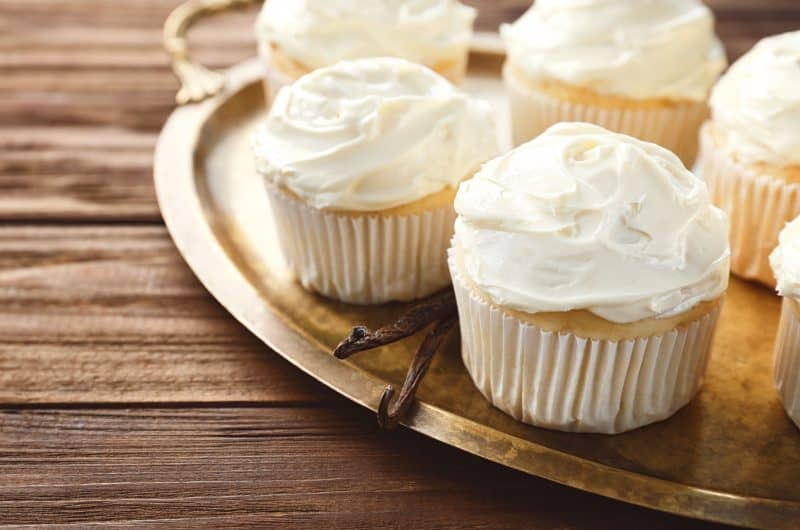 Mary Berry Vanilla Cupcakes – Light, Fluffy, and Foolproof Every Time