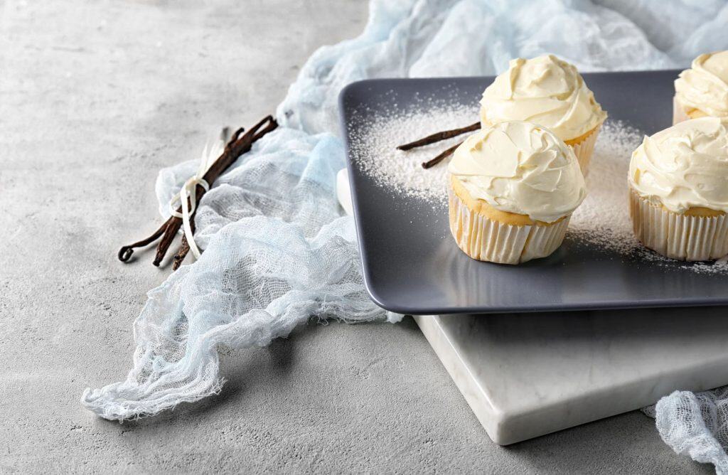 vanilla cupcakes