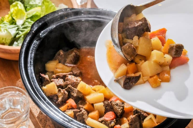 Mary Berry Slow Cooker Beef Casserole – Rich, Tender & Deeply Comforting
