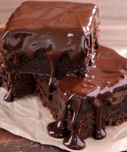 Chocolate brownies with glossy icing