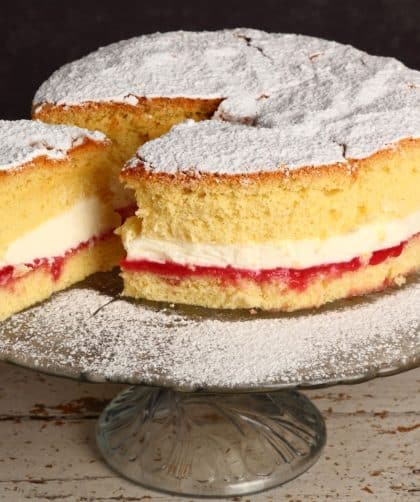 Layered cake with cream and jam