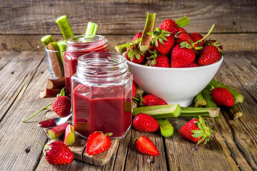 Strawberries and rhubarb jam ingredients
