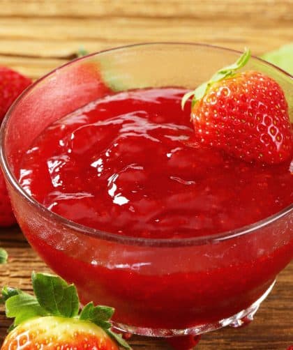 Strawberry jelly in a glass bowl