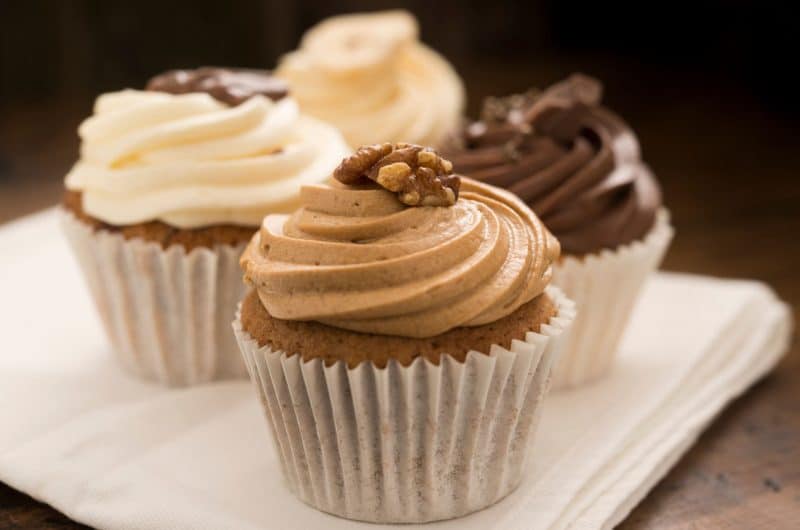 Mary Berry Vegan Vanilla Cupcakes (Fluffy, Easy, 1-Bowl Recipe)