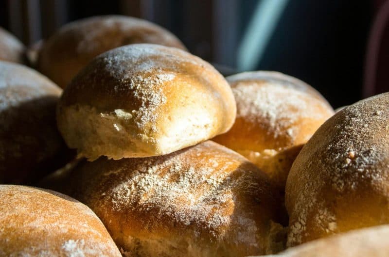 Mary Berry Irish Soda Bread Rolls – Quick, Crusty, and Ready in 35 Minutes