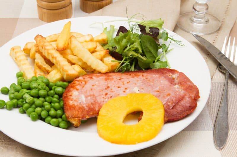 Mary Berry Gammon Steaks – Juicy, Quick, and Crispy Around the Edges