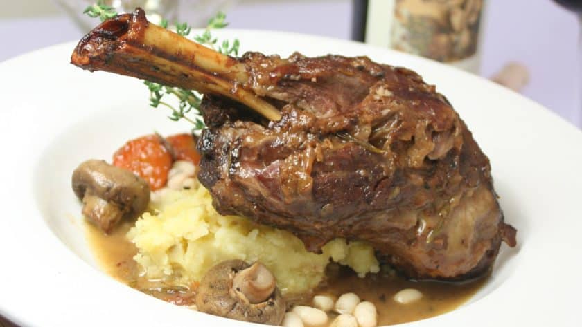 Delicious venison shank with sides