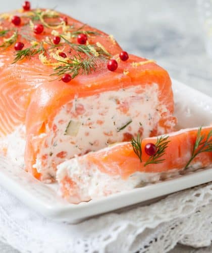 Salmon terrine with herbs and garnish